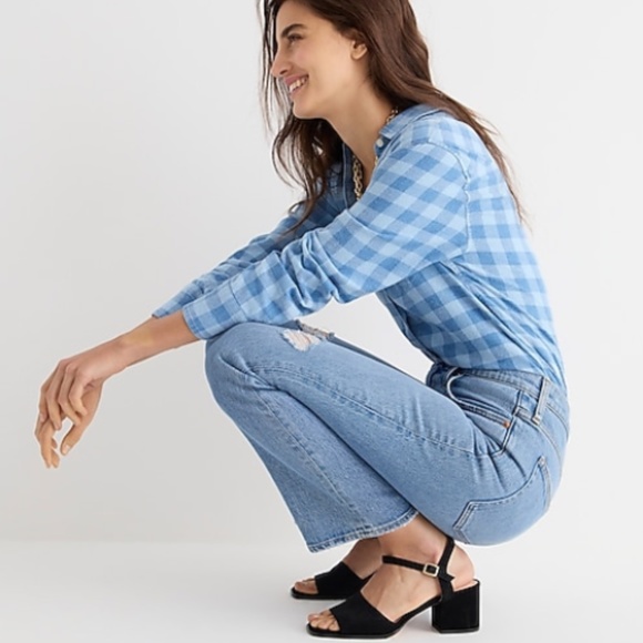 J Crew Regular Fit 9'' Billie demi-boot crop jean in Rocky Shore Wash - Picture 3 of 4